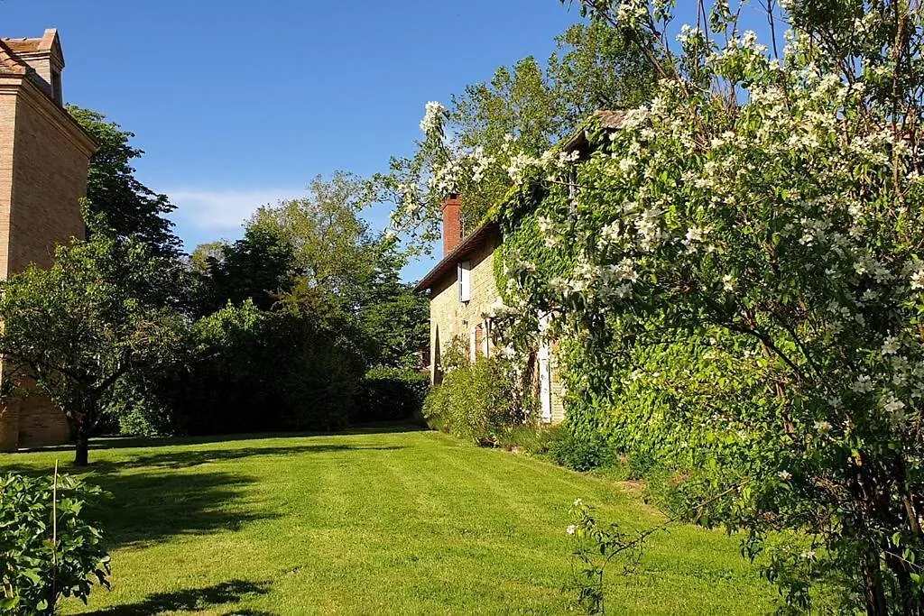 Gite Classe Quatre Etoiles Dans Les Dependances Du Chateau De Manau Beaumont-de-Lomagne Villa